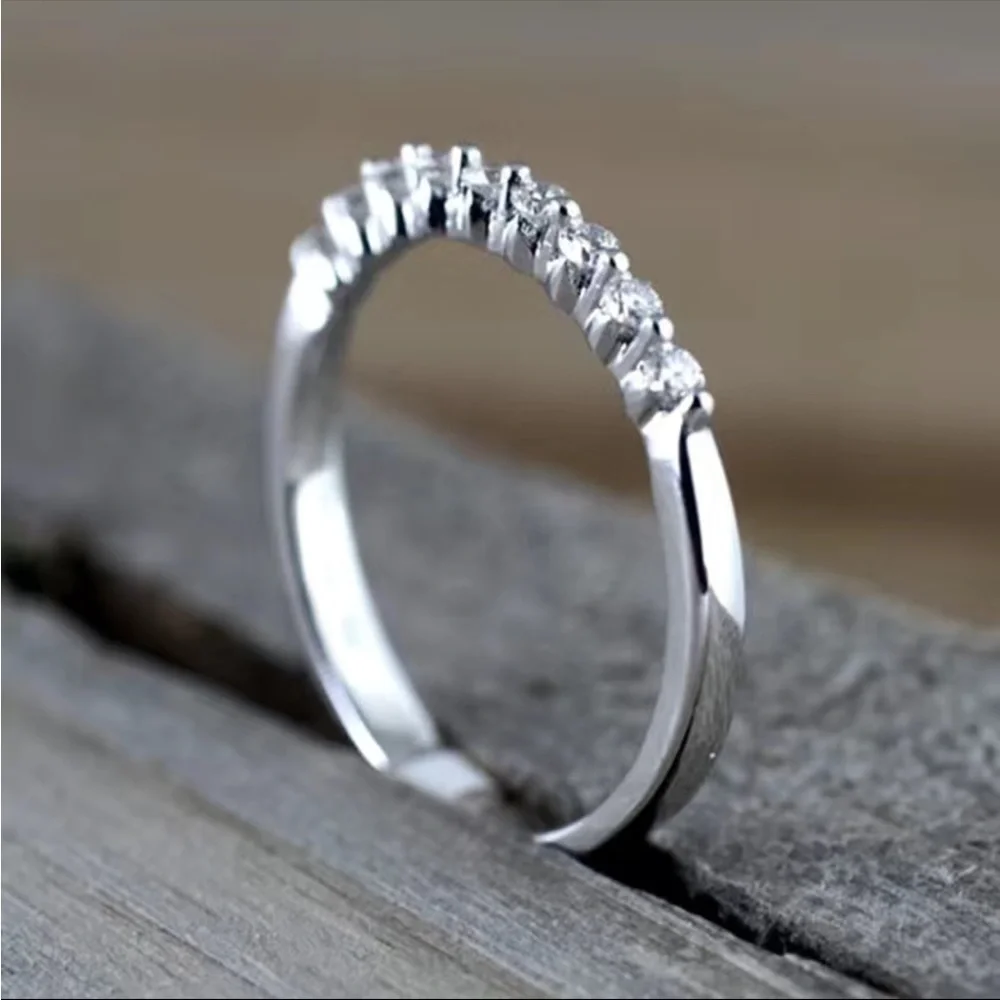 New 925 Silver Gorgeous Zircon Stackable Ring